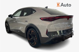 harmaa CUPRA Tavascan 2025 kuva 2.