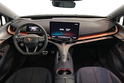 harmaa CUPRA Tavascan 2025 kuva 7.
