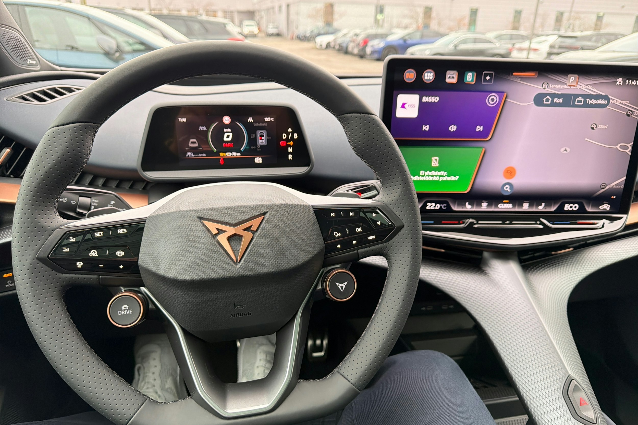 ruskea (beige) CUPRA Tavascan 2025 kuva 13.