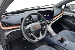 harmaa CUPRA Tavascan 2025 kuva 6.