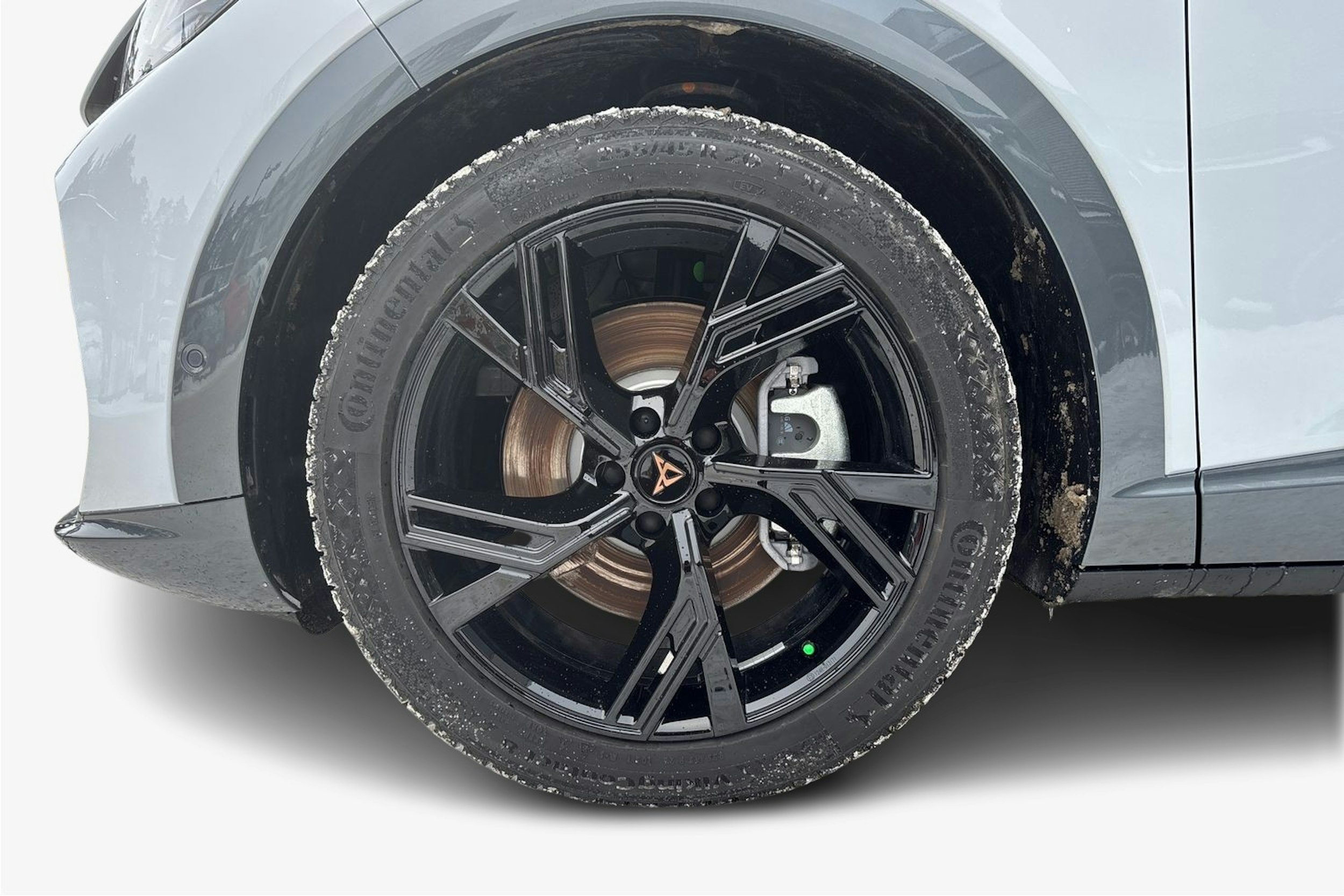 harmaa CUPRA Tavascan 2025 kuva 9.