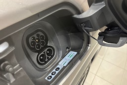 harmaa CUPRA Tavascan 2025 kuva 13.