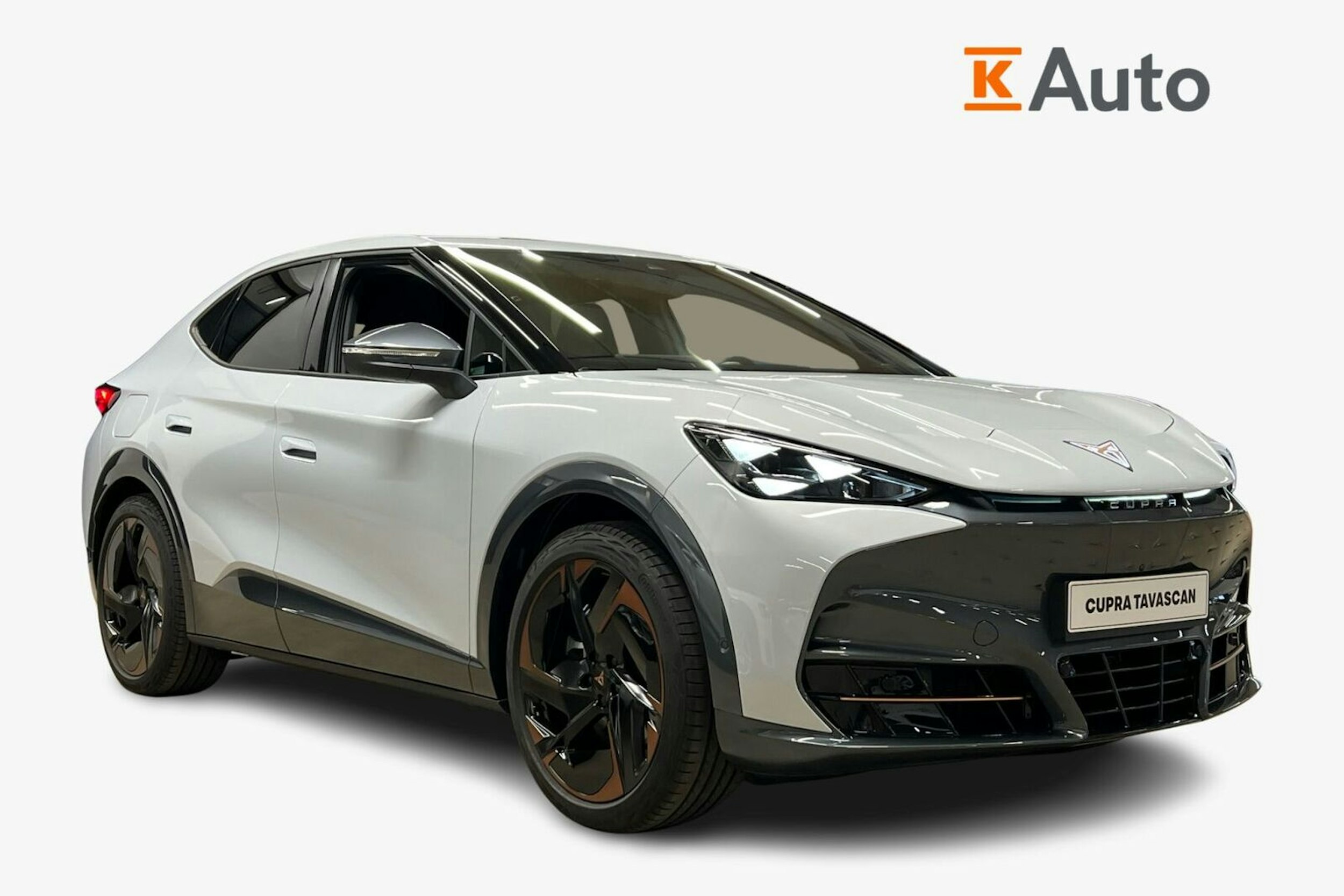 harmaa CUPRA Tavascan 2025 kuva 1.