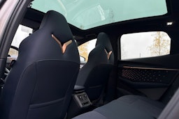 ruskea (beige) CUPRA Tavascan 2025 kuva 16.