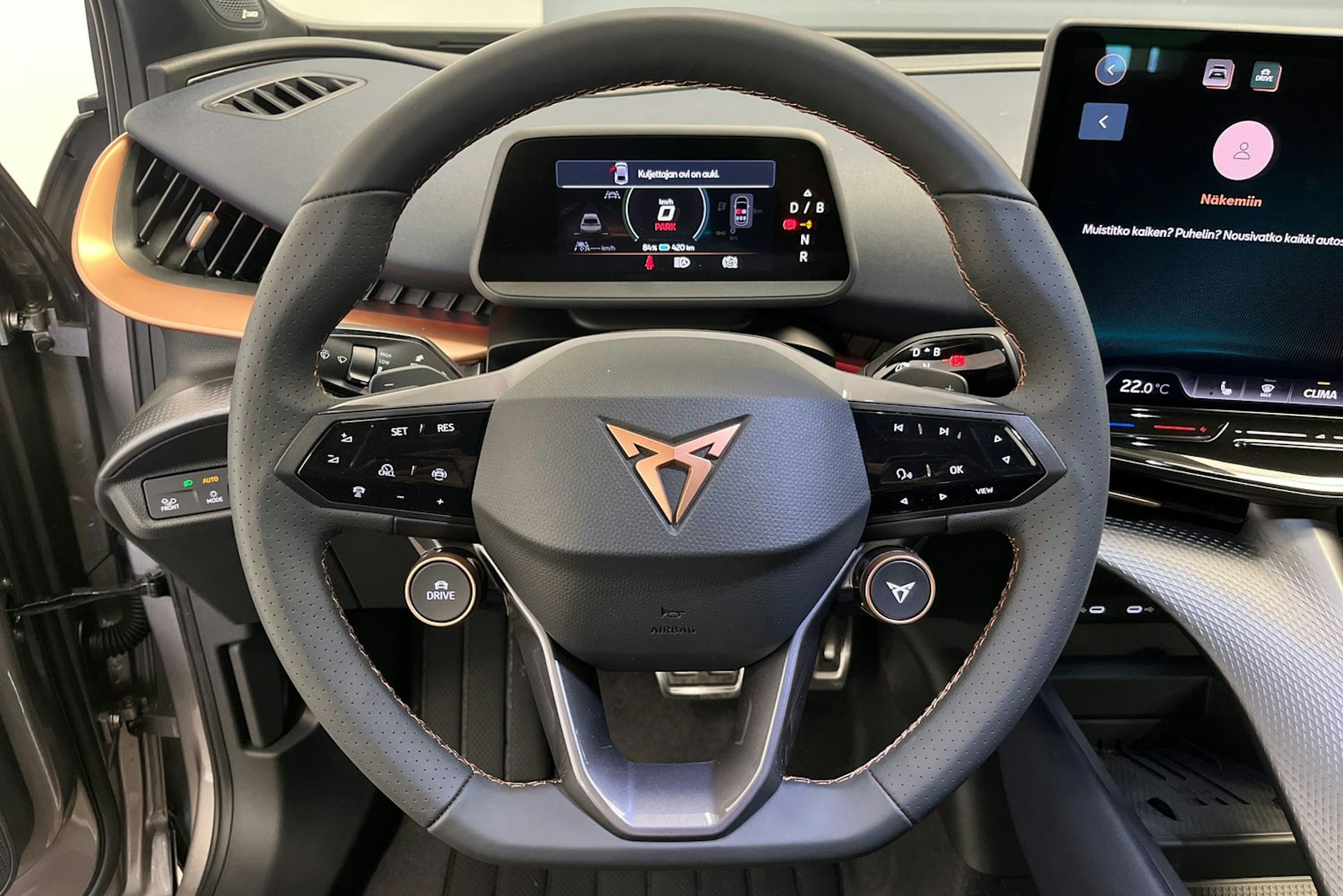 ruskea (beige) CUPRA Tavascan 2025 kuva 13.