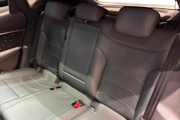 harmaa CUPRA Tavascan 2025 kuva 8.