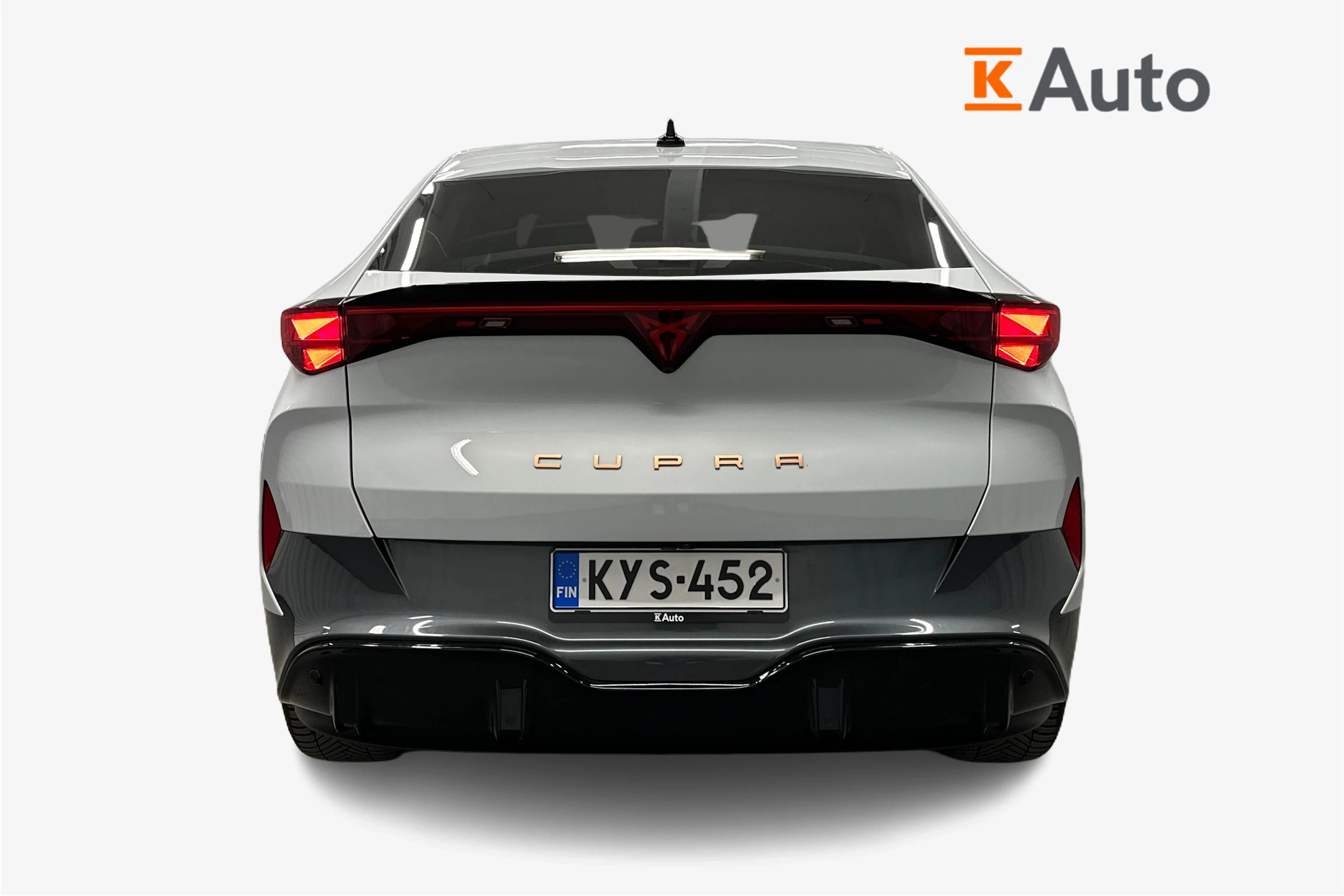 valkoinen CUPRA Tavascan 2025 kuva 4.