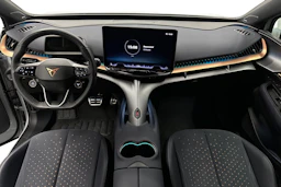 valkoinen CUPRA Tavascan 2025 kuva 9.