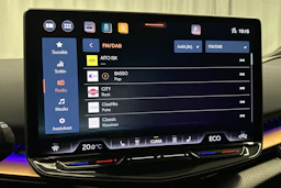 valkoinen CUPRA Tavascan 2025 kuva 24.