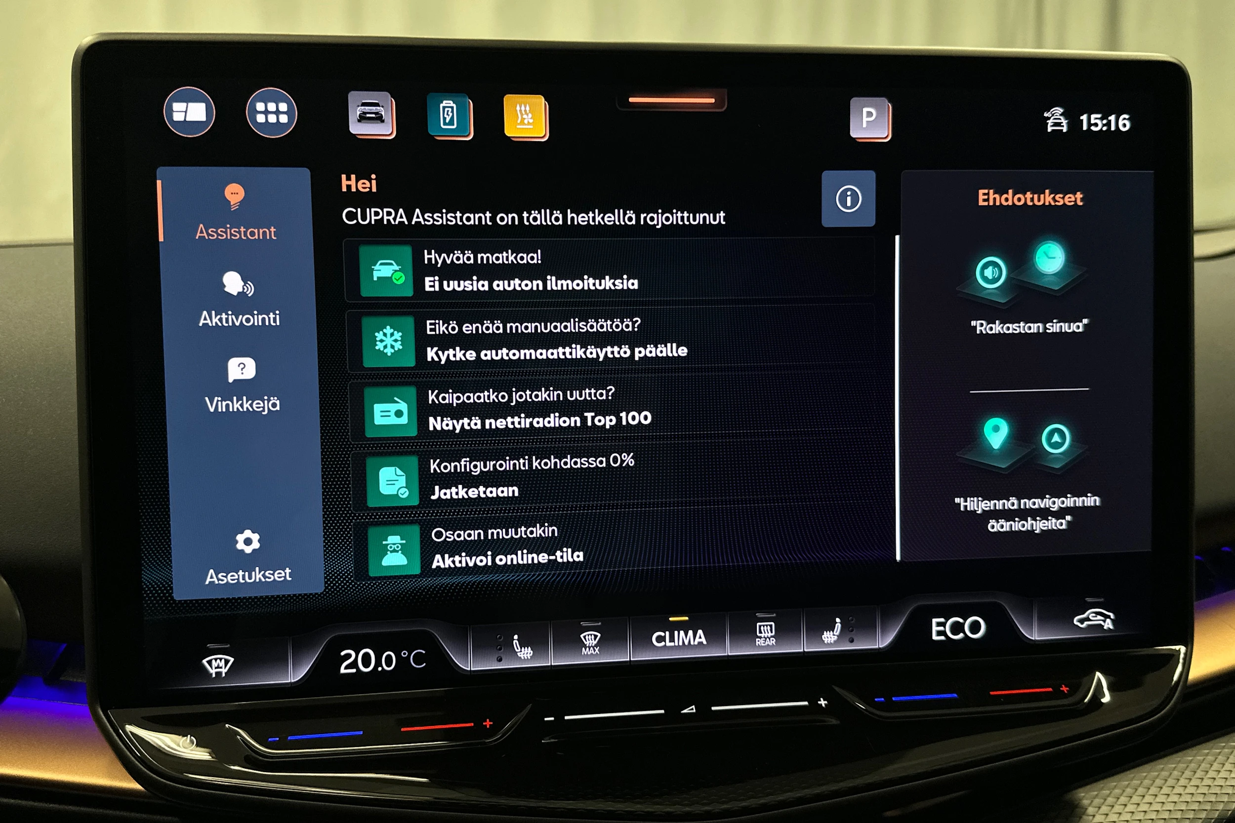 valkoinen CUPRA Tavascan 2025 kuva 28.