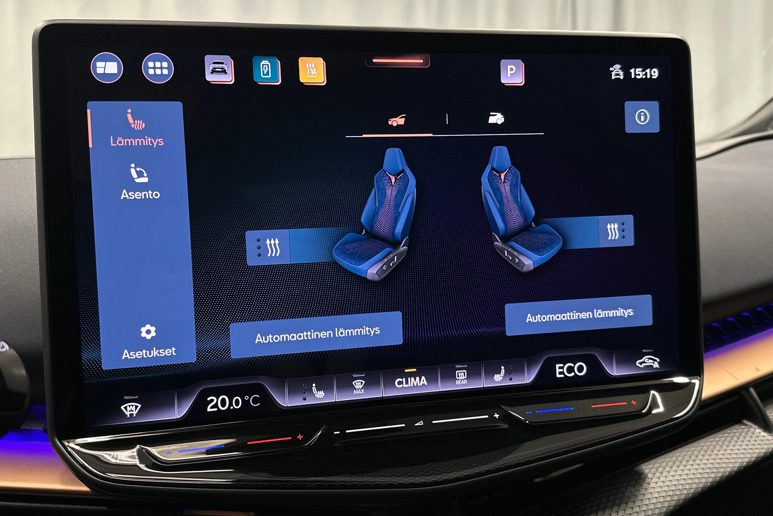 valkoinen CUPRA Tavascan 2025 kuva 34.