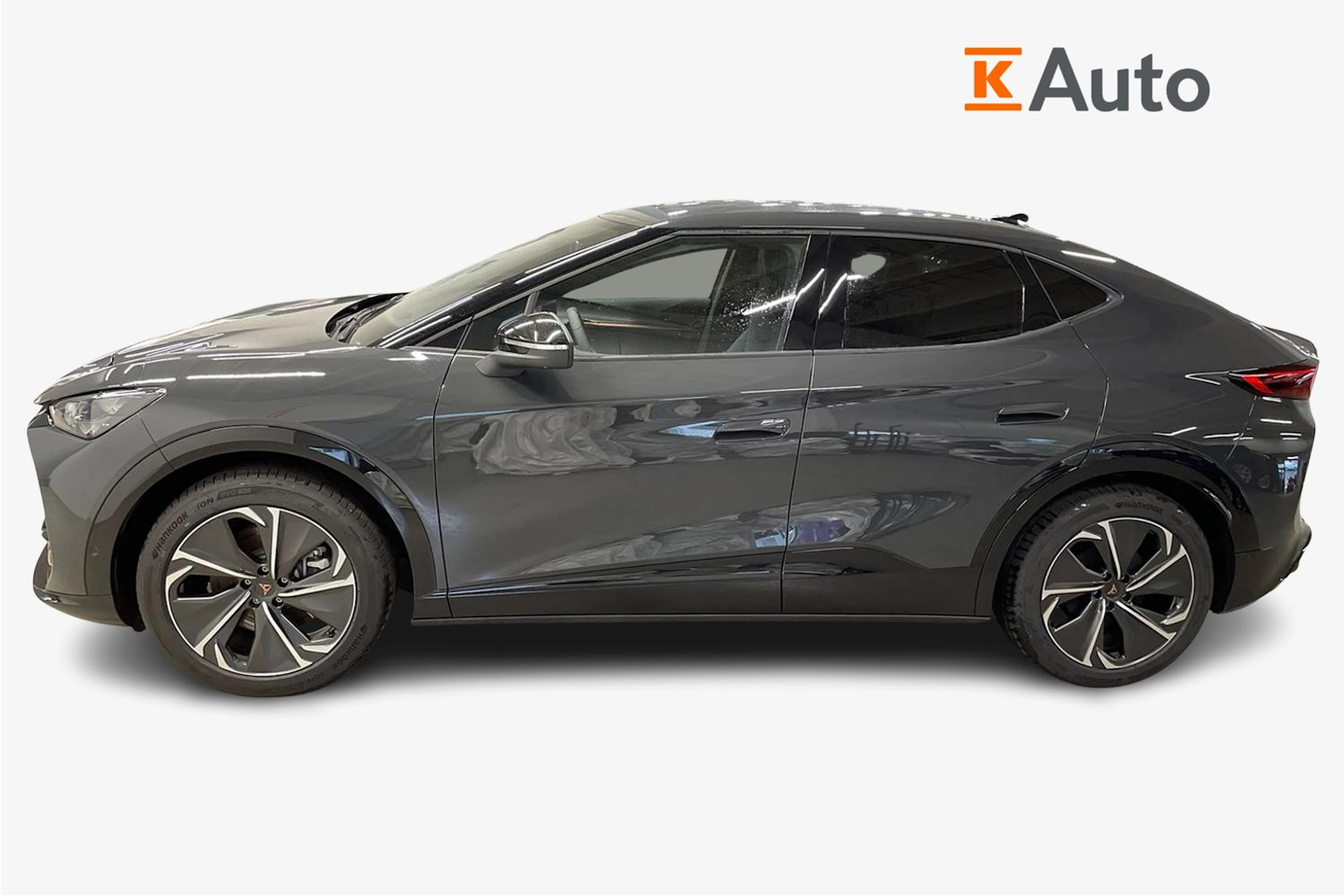 Harmaa CUPRA Tavascan 2025 kuva 5.