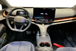 Harmaa CUPRA Tavascan 2025 kuva 7.