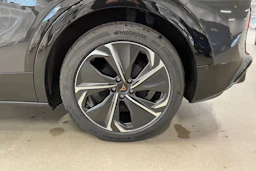 Harmaa CUPRA Tavascan 2025 kuva 10.