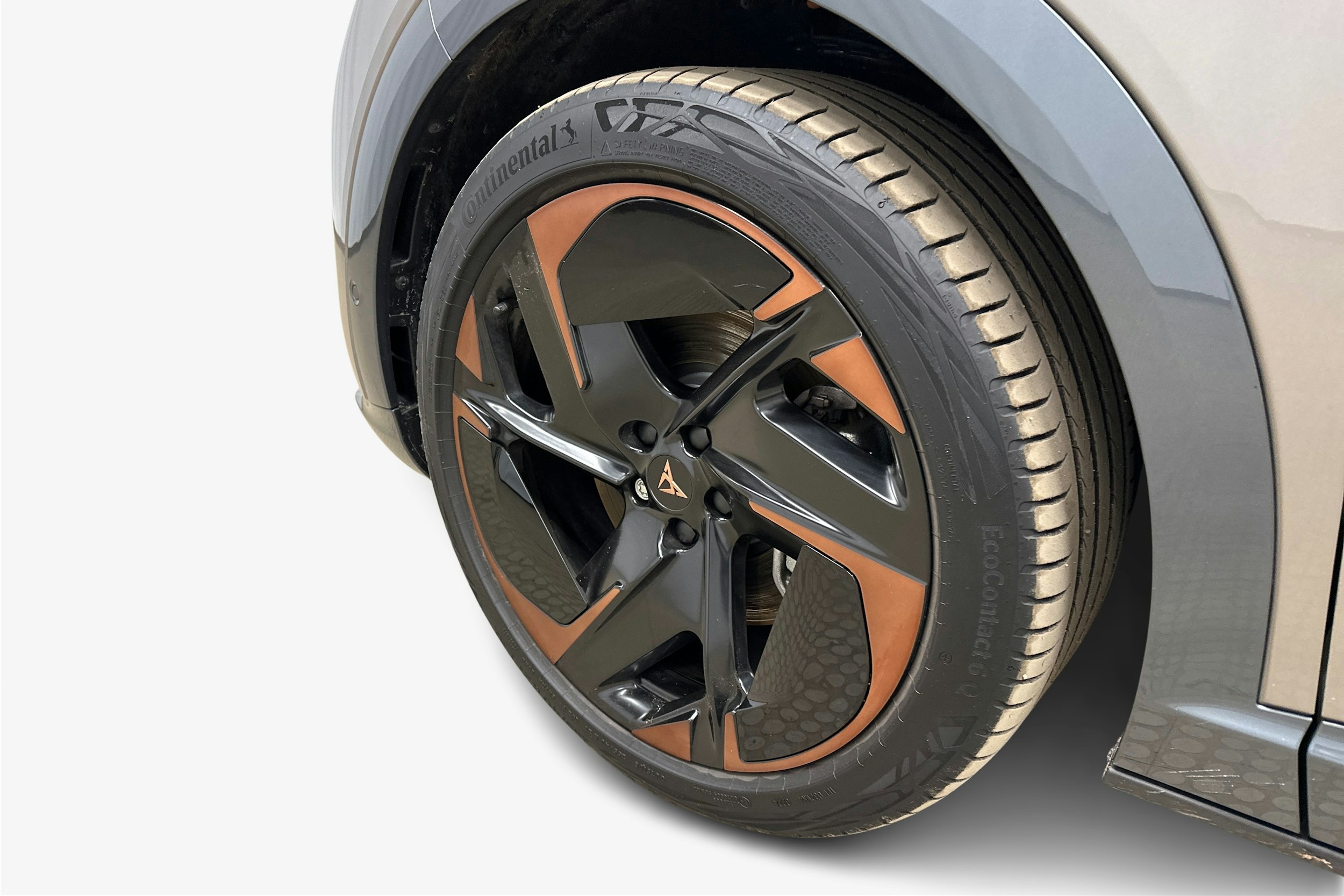 beige CUPRA Tavascan 2025 kuva 11.