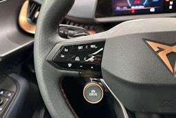 beige CUPRA Tavascan 2025 kuva 15.