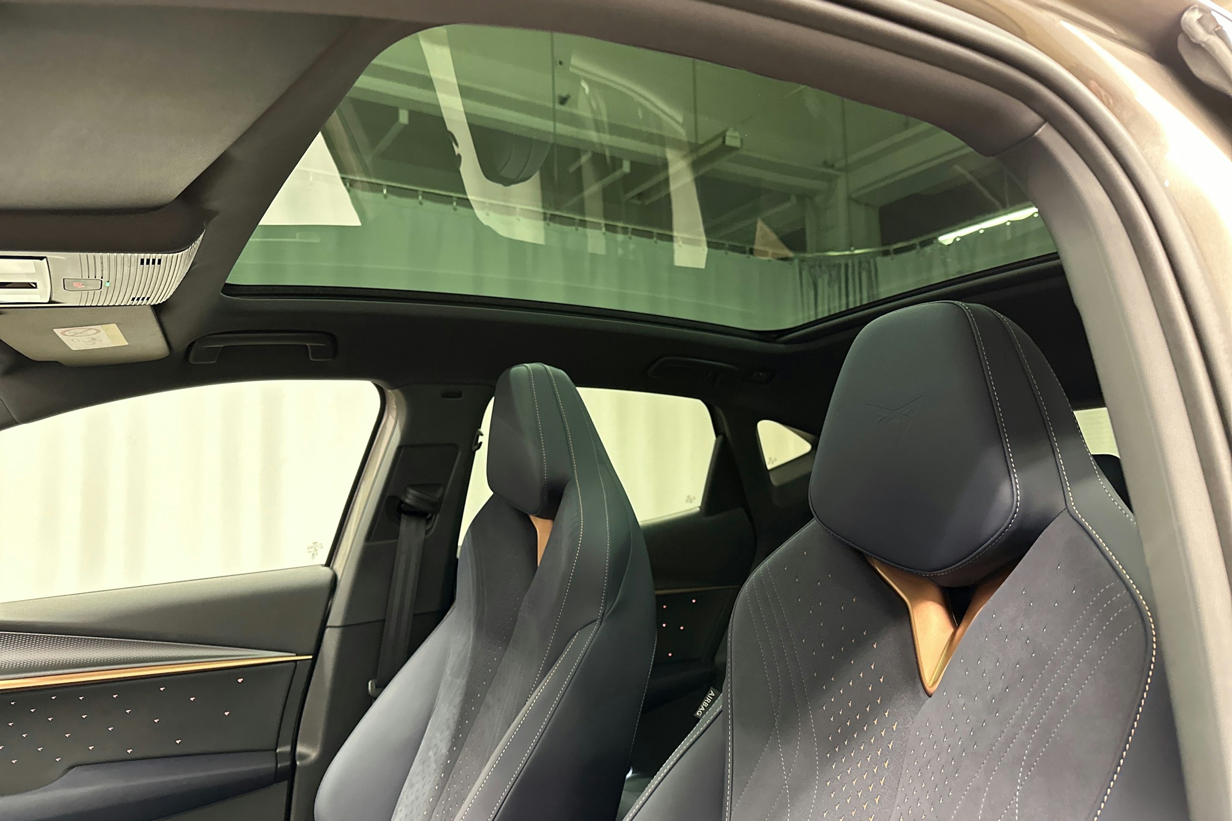 beige CUPRA Tavascan 2025 kuva 37.