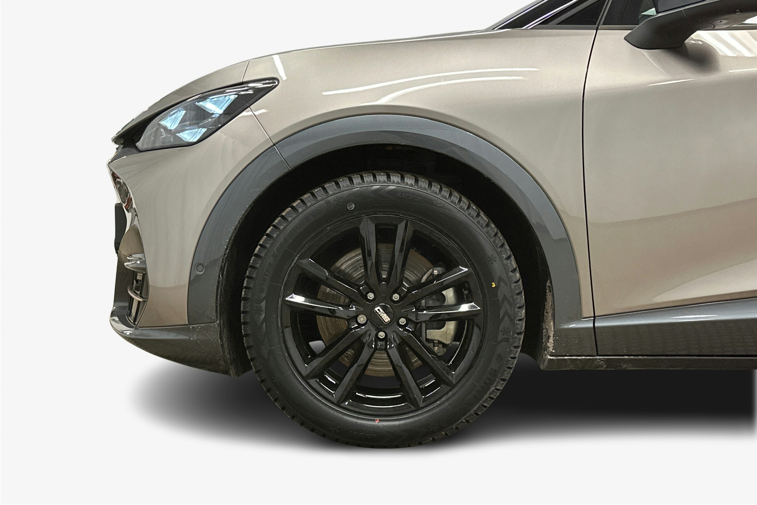 keltainen CUPRA Tavascan 2025 kuva 9.