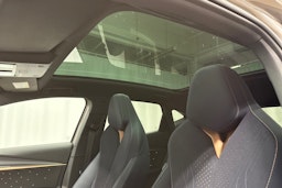 keltainen CUPRA Tavascan 2025 kuva 12.