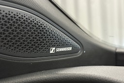 keltainen CUPRA Tavascan 2025 kuva 19.