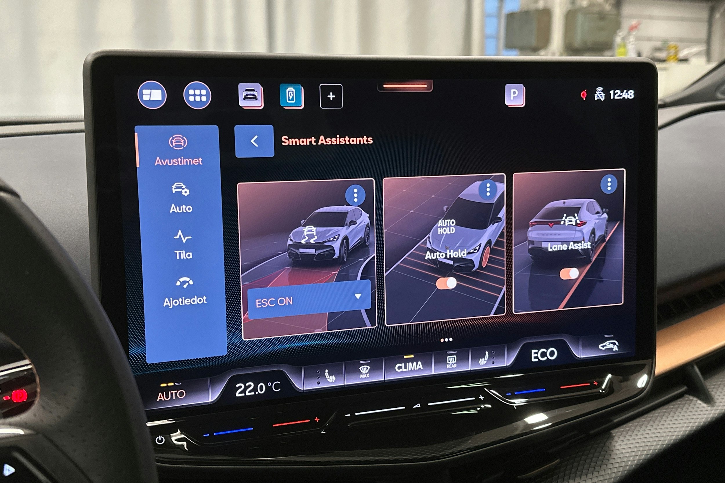 keltainen CUPRA Tavascan 2025 kuva 25.