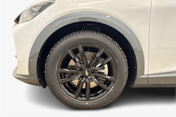 valkoinen CUPRA Tavascan 2025 kuva 11.