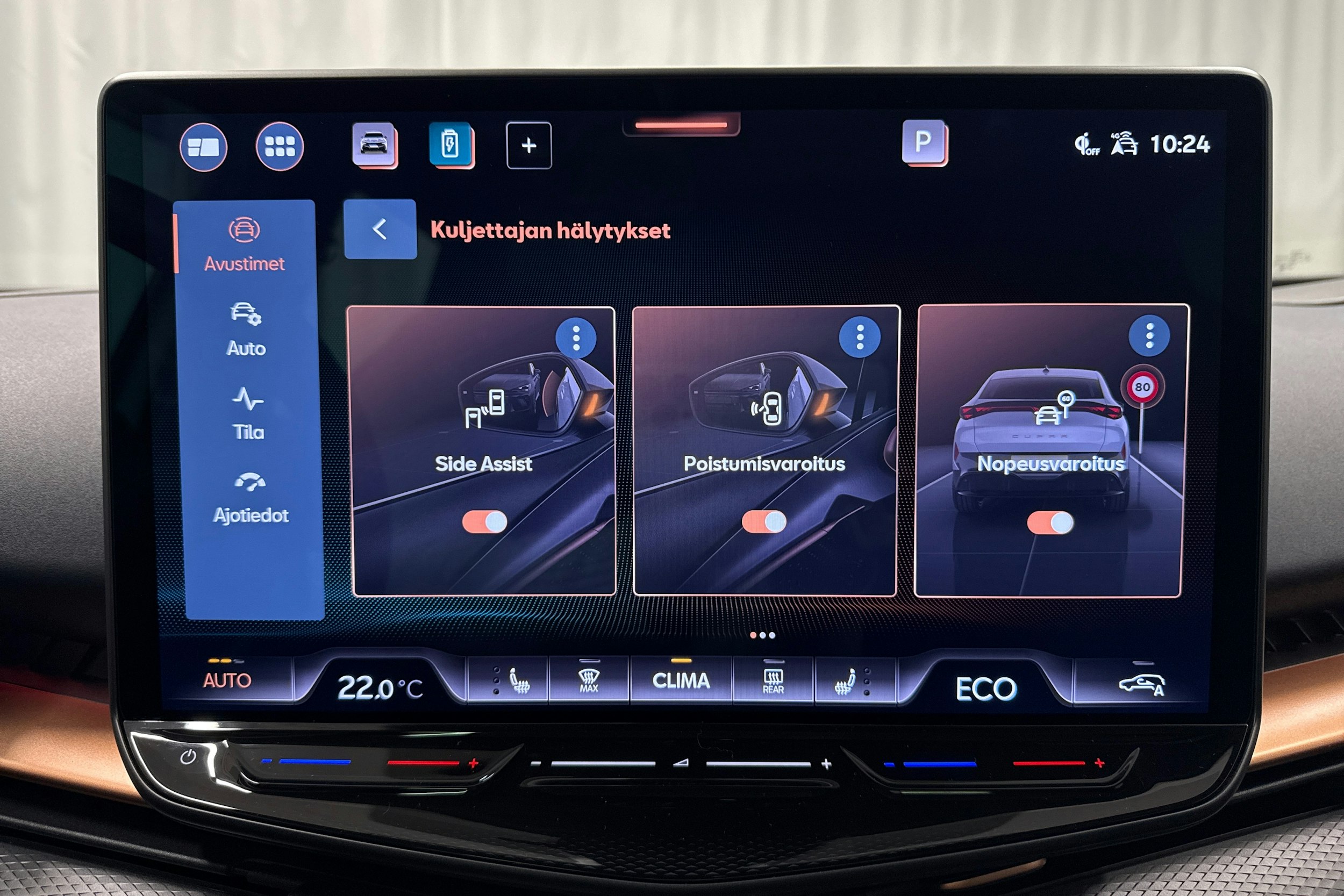 valkoinen CUPRA Tavascan 2025 kuva 26.