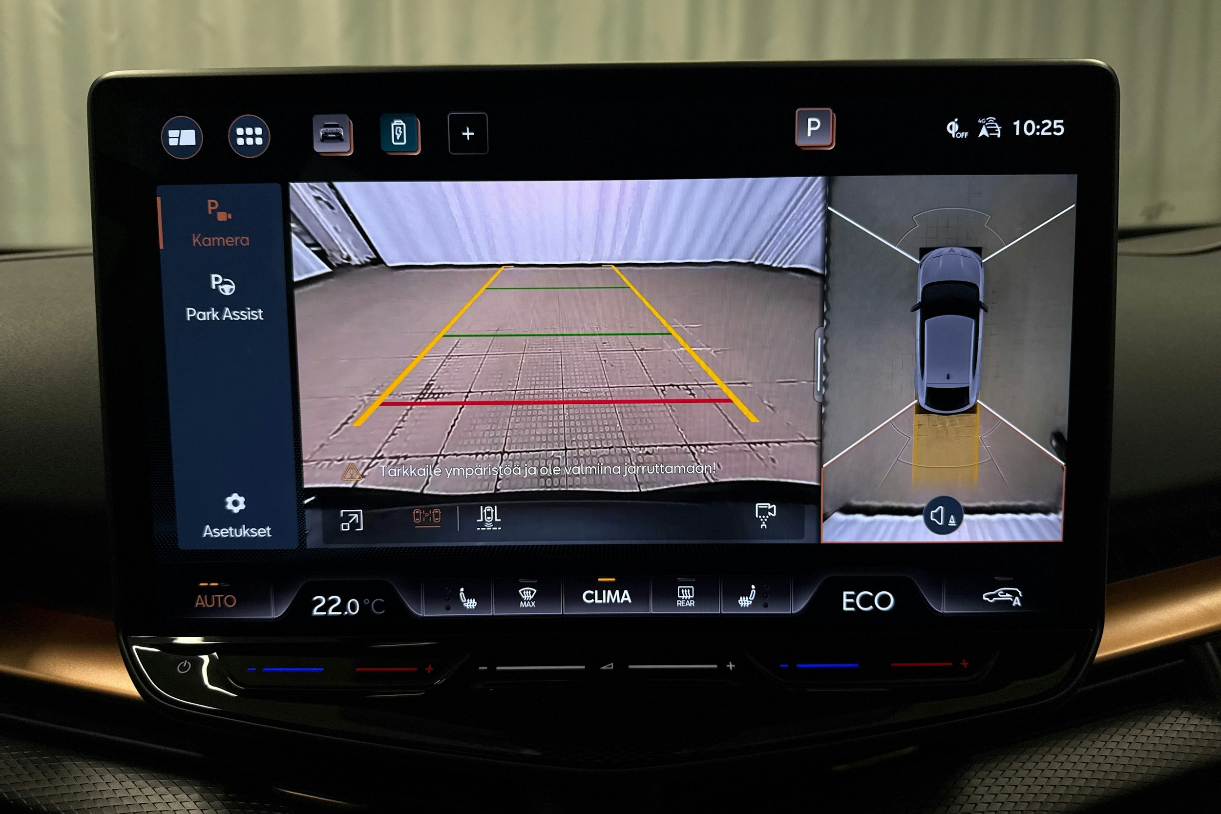 valkoinen CUPRA Tavascan 2025 kuva 29.