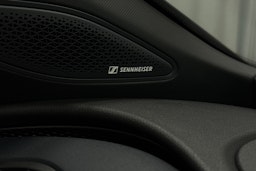 valkoinen CUPRA Tavascan 2025 kuva 30.