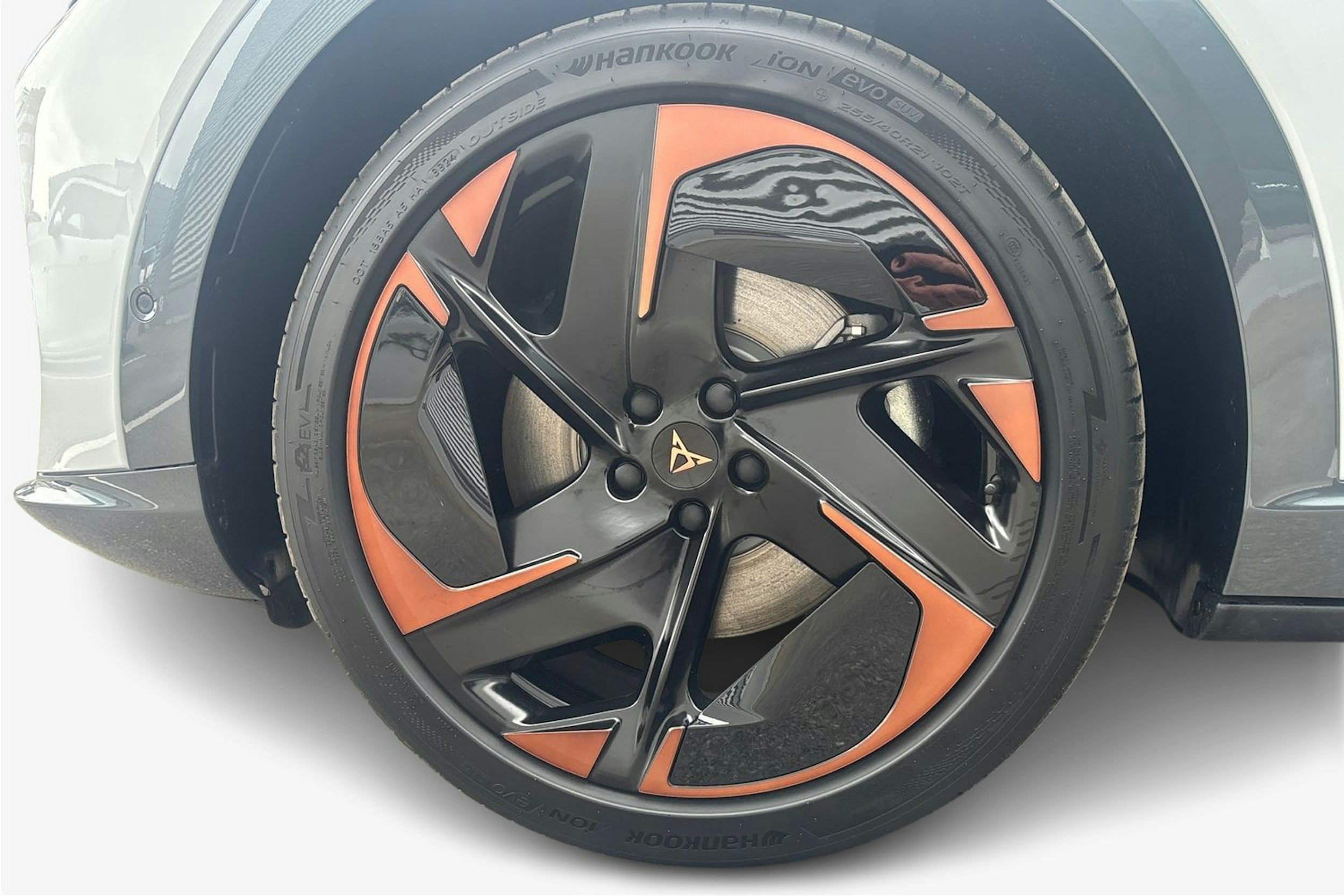 met. harmaa CUPRA Tavascan 2025 kuva 9.
