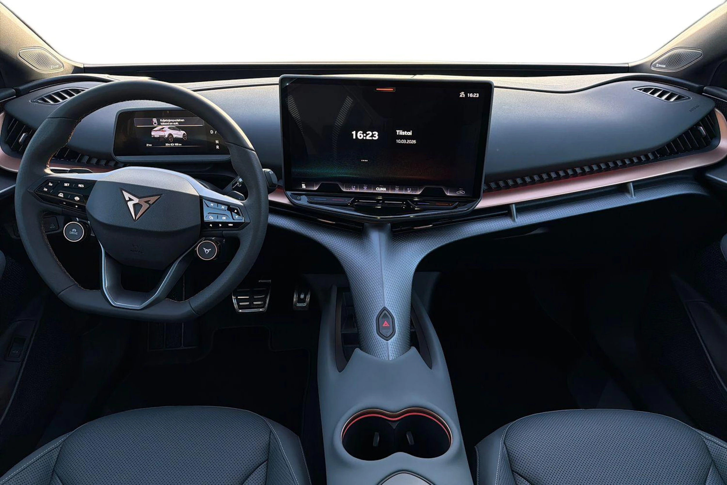 ruskea (beige) CUPRA Tavascan 2025 kuva 7.