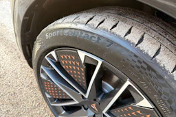 ruskea (beige) CUPRA Tavascan 2025 kuva 10.