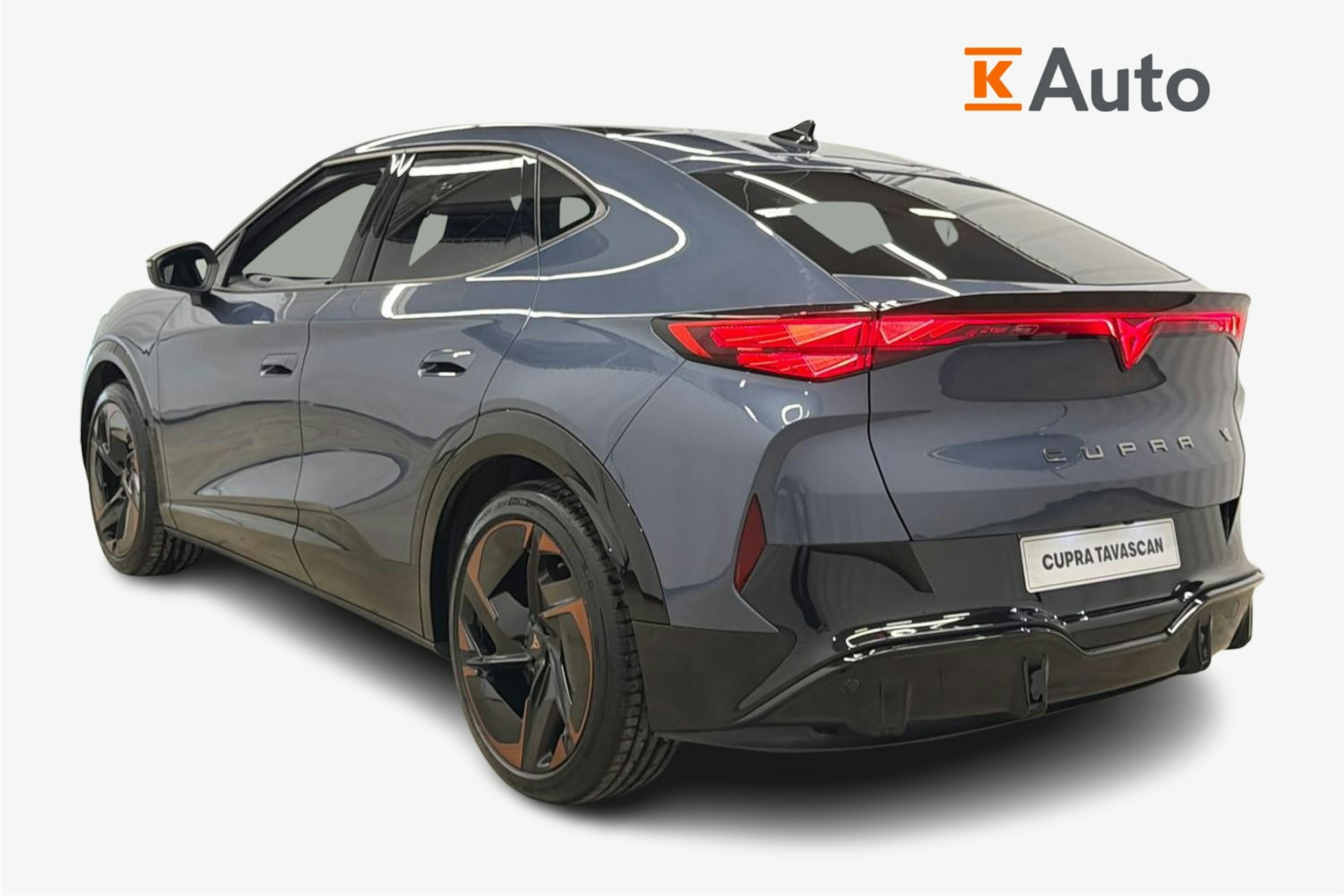 sininen CUPRA Tavascan 2026 kuva 2.