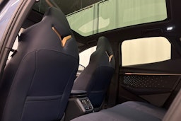 sininen CUPRA Tavascan 2026 kuva 11.