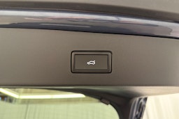 sininen CUPRA Tavascan 2026 kuva 17.