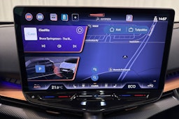 sininen CUPRA Tavascan 2026 kuva 20.