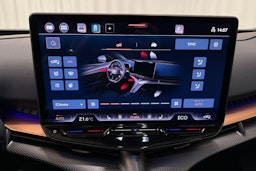 sininen CUPRA Tavascan 2026 kuva 21.