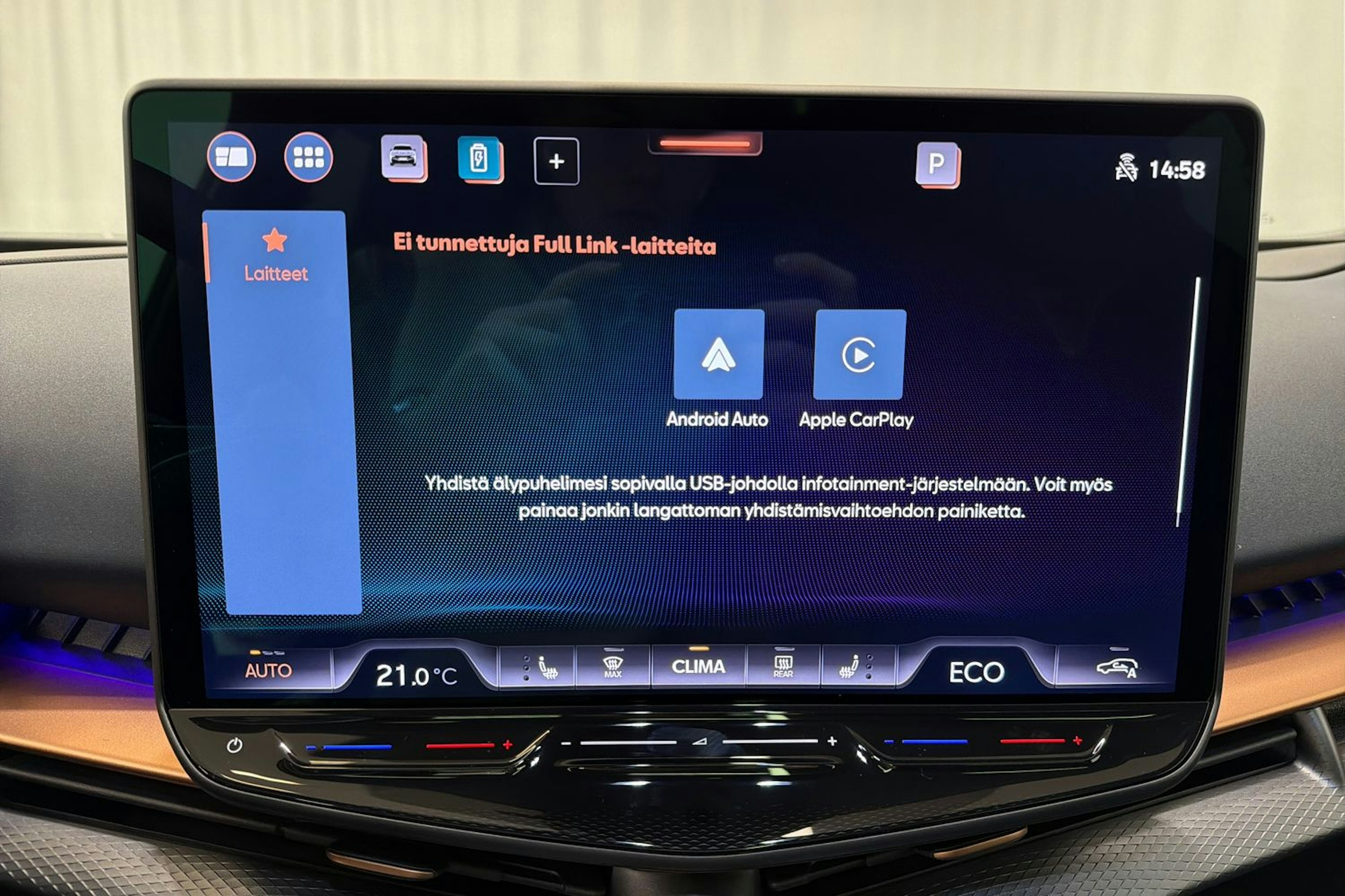 sininen CUPRA Tavascan 2026 kuva 24.