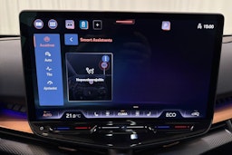 sininen CUPRA Tavascan 2026 kuva 28.