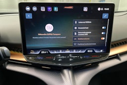 harmaa CUPRA Tavascan 2026 kuva 15.