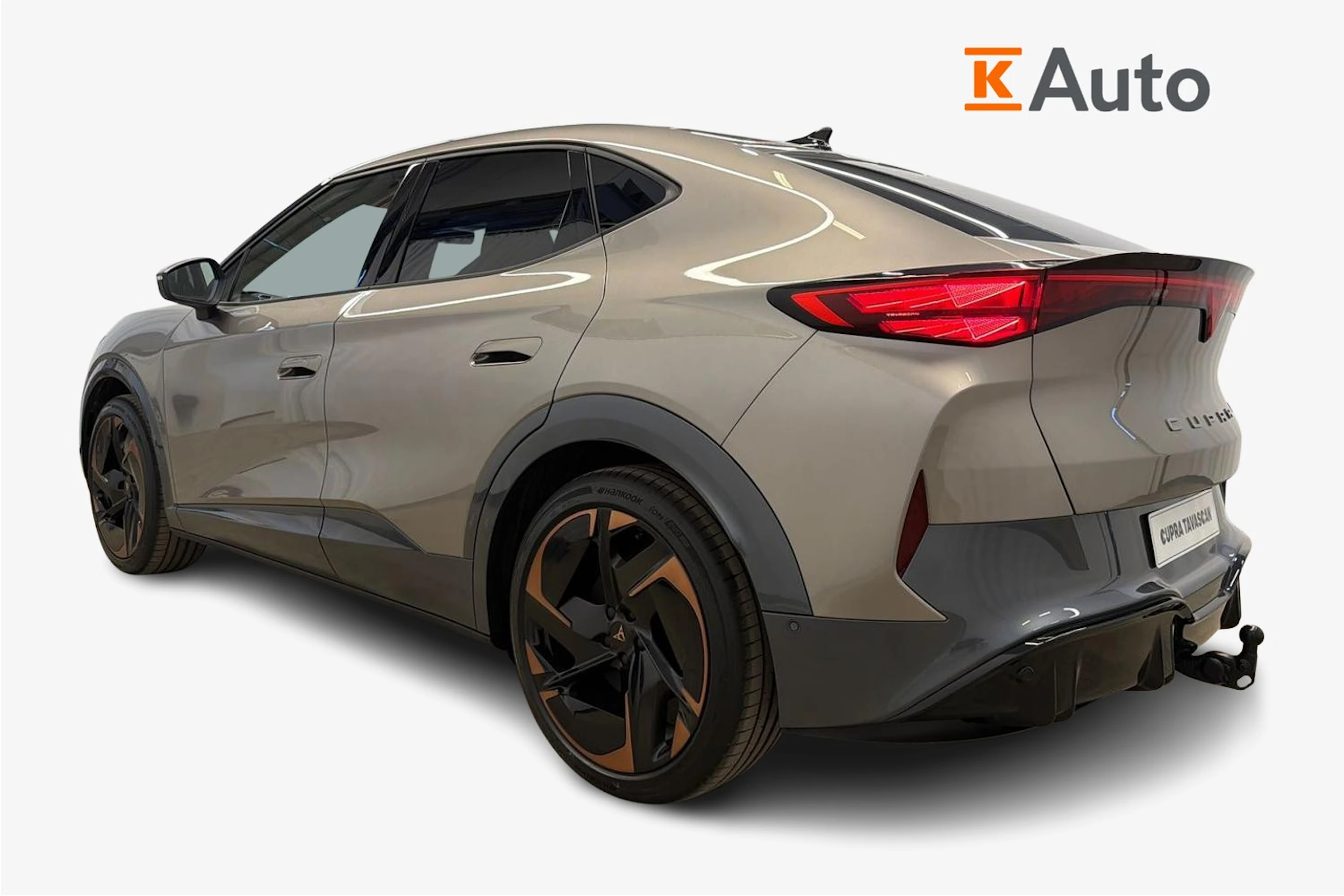 ruskea (beige) CUPRA Tavascan 2026 kuva 2.