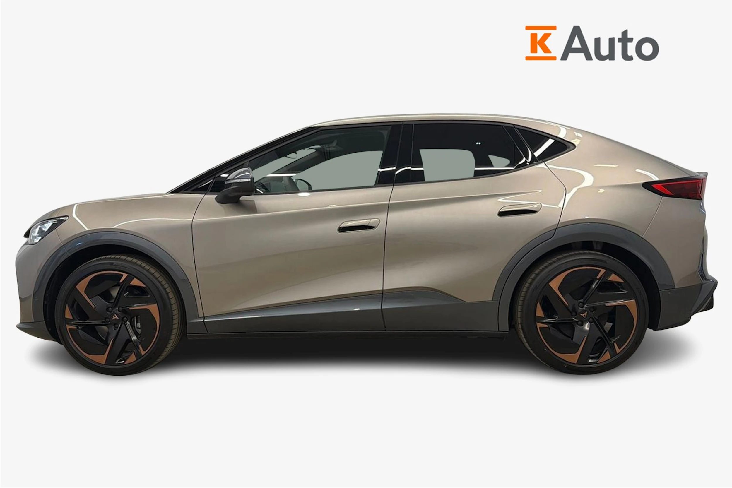 ruskea (beige) CUPRA Tavascan 2026 kuva 5.