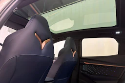 ruskea (beige) CUPRA Tavascan 2026 kuva 15.