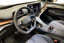 harmaa CUPRA Tavascan 2026 kuva 6.