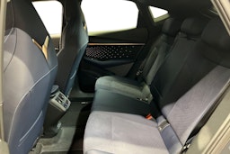 harmaa CUPRA Tavascan 2026 kuva 8.