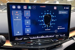 harmaa CUPRA Tavascan 2026 kuva 12.