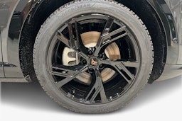 harmaa CUPRA Tavascan 2026 kuva 13.