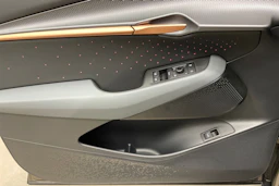 met. ruskea (beige) CUPRA Tavascan 2026 kuva 14.