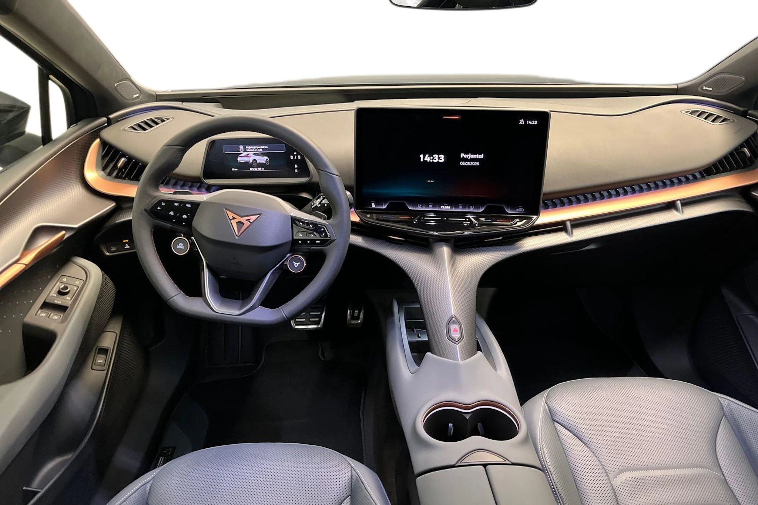 sininen CUPRA Tavascan 2026 kuva 7.