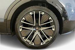 sininen CUPRA Tavascan 2026 kuva 9.